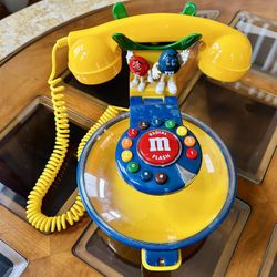 M&M Candy Dispenser Phone