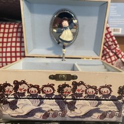 Raggedy Ann Music Box