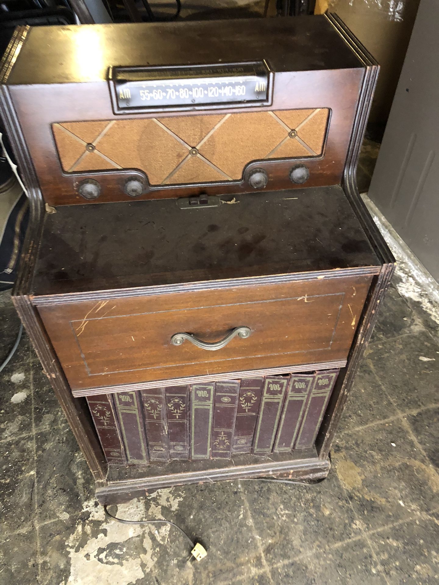 Motorola 77fm Vintage Radio