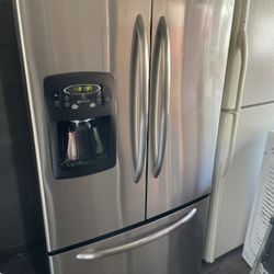 Refrigerator 36by68 3 Doors 