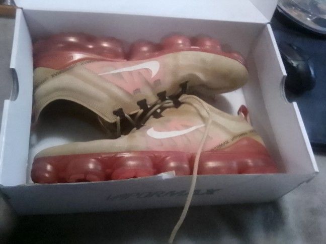 Nike Vapor Max Gold/Light Cream /Club