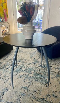 Round Center Table