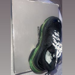 Balenciaga Triple S Sneakers Black/Green