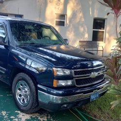 2007 Chevrolet Silvers MINT