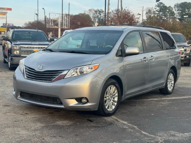 2012 Toyota Sienna