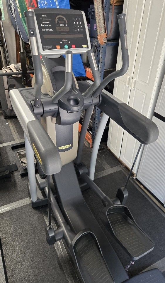 Technogym Eliptical Trainer