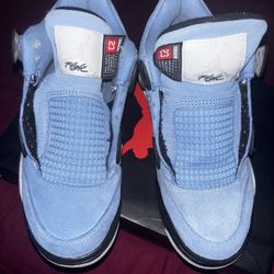 Jordan 4 Unc Blue 