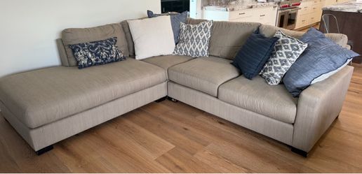Pottery Barn Turner Sectional Sofa