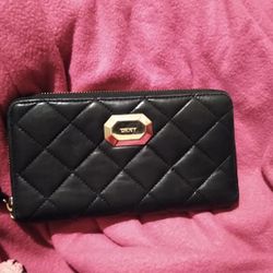 Dkny Quilted Pattern Wallet