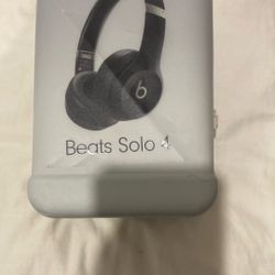 Beats Studio 4