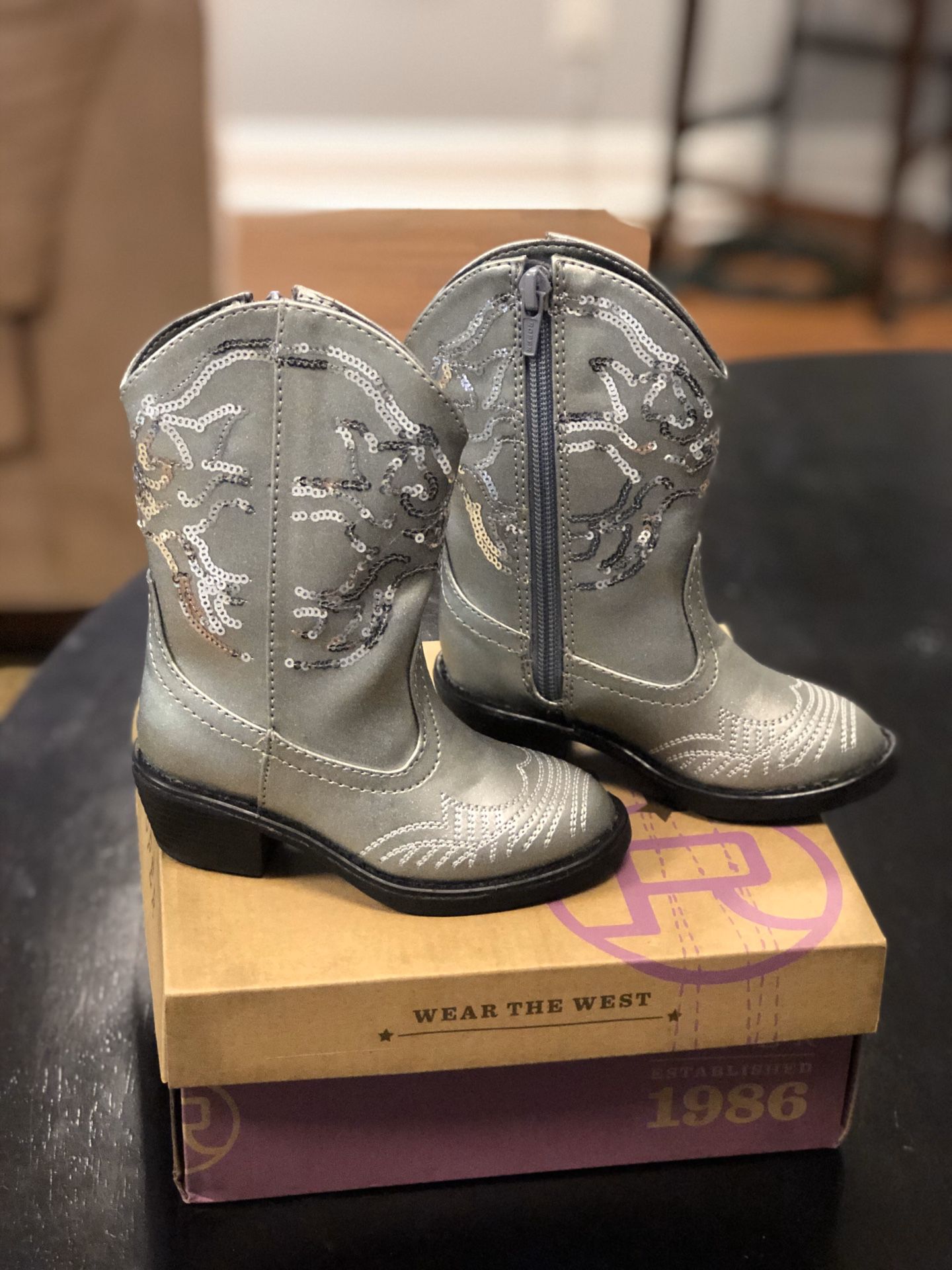 Girl Cowboy Boots - Size 6