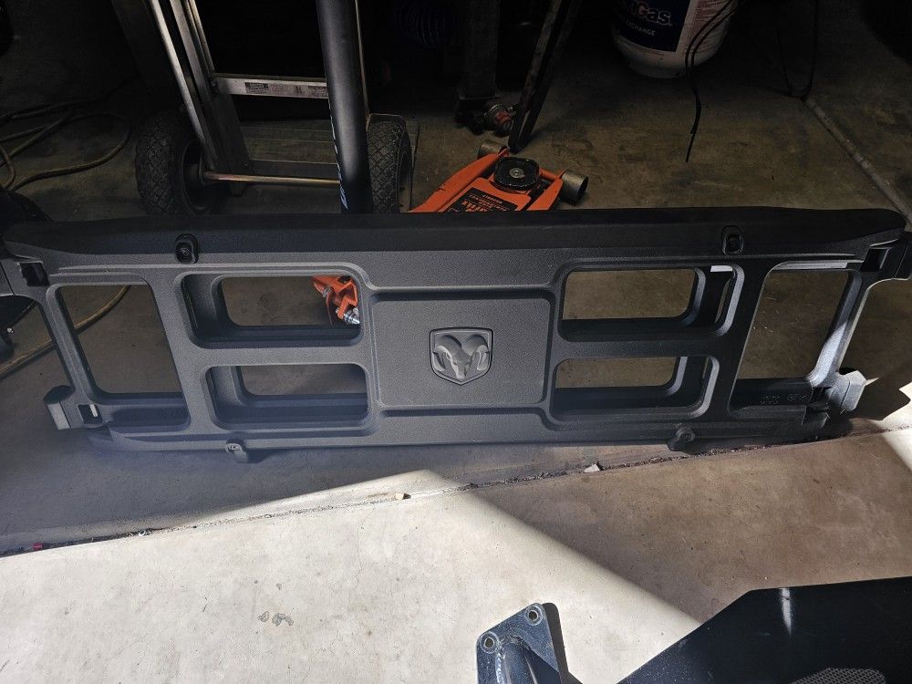 Ram 1500 Bed Divider/Extention