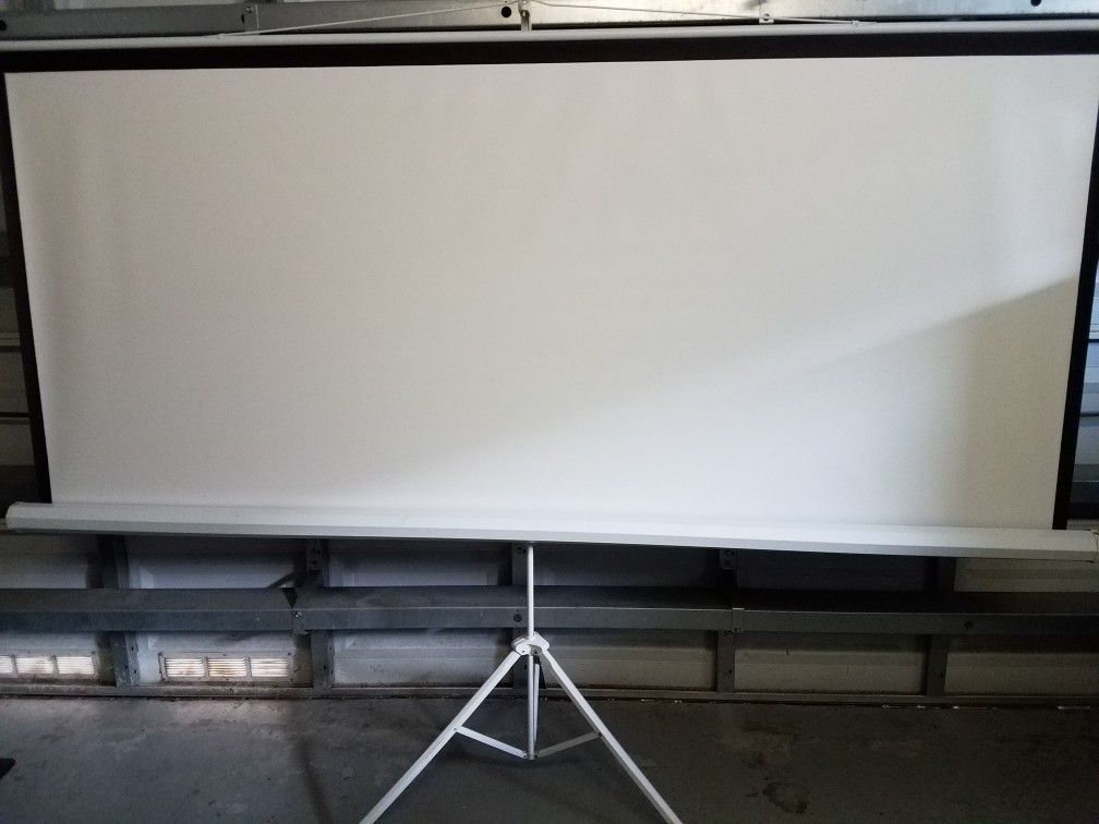 White Tripod Projector Screen Model 600140