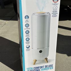 New in box Deluxe Ultrasonic Humidifier for Bedroom & Office - 1.47 Gallon, Cool Mist