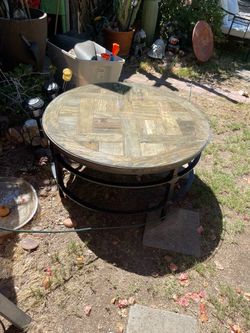 Nce  big coffee and metal really heavy table