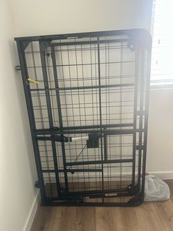 Quenn size bed scaffolding