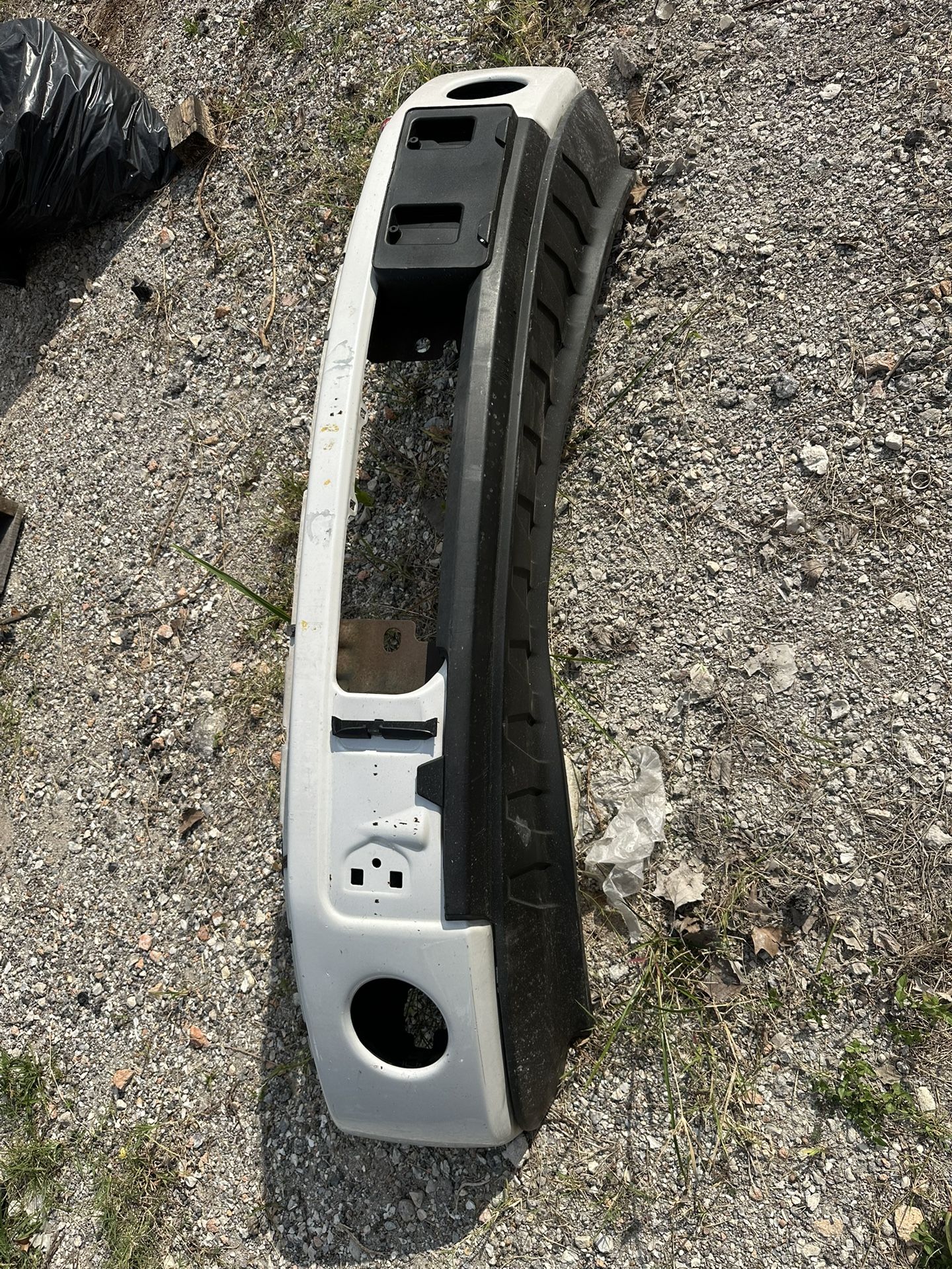 π Front Bumper Ford F-150 (2007β2013) π§© OEM original part β Used like new βοΈ Ready to install  π Delivery & shipping available  π΅ Price: $450 π P