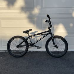 Haro Leucadia DLX BMX Bike  20 In Haro Leucadia Bmx  Bike