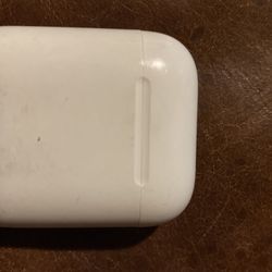 Apple AirPods  2nd  Generation 