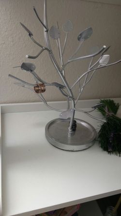 Decor, earring hanger