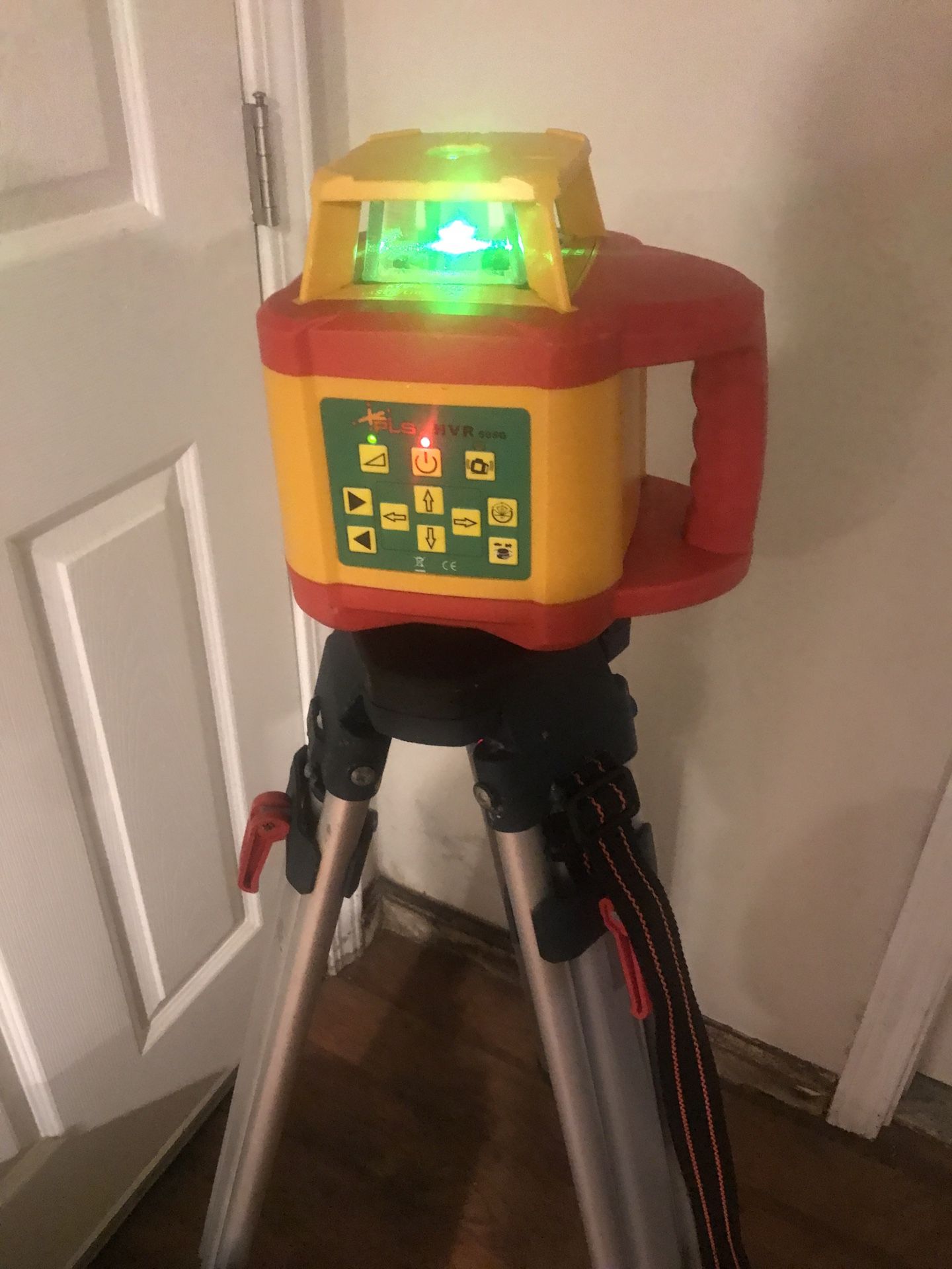 PLS HVR 505G Rotary Láser With Case And Tripod