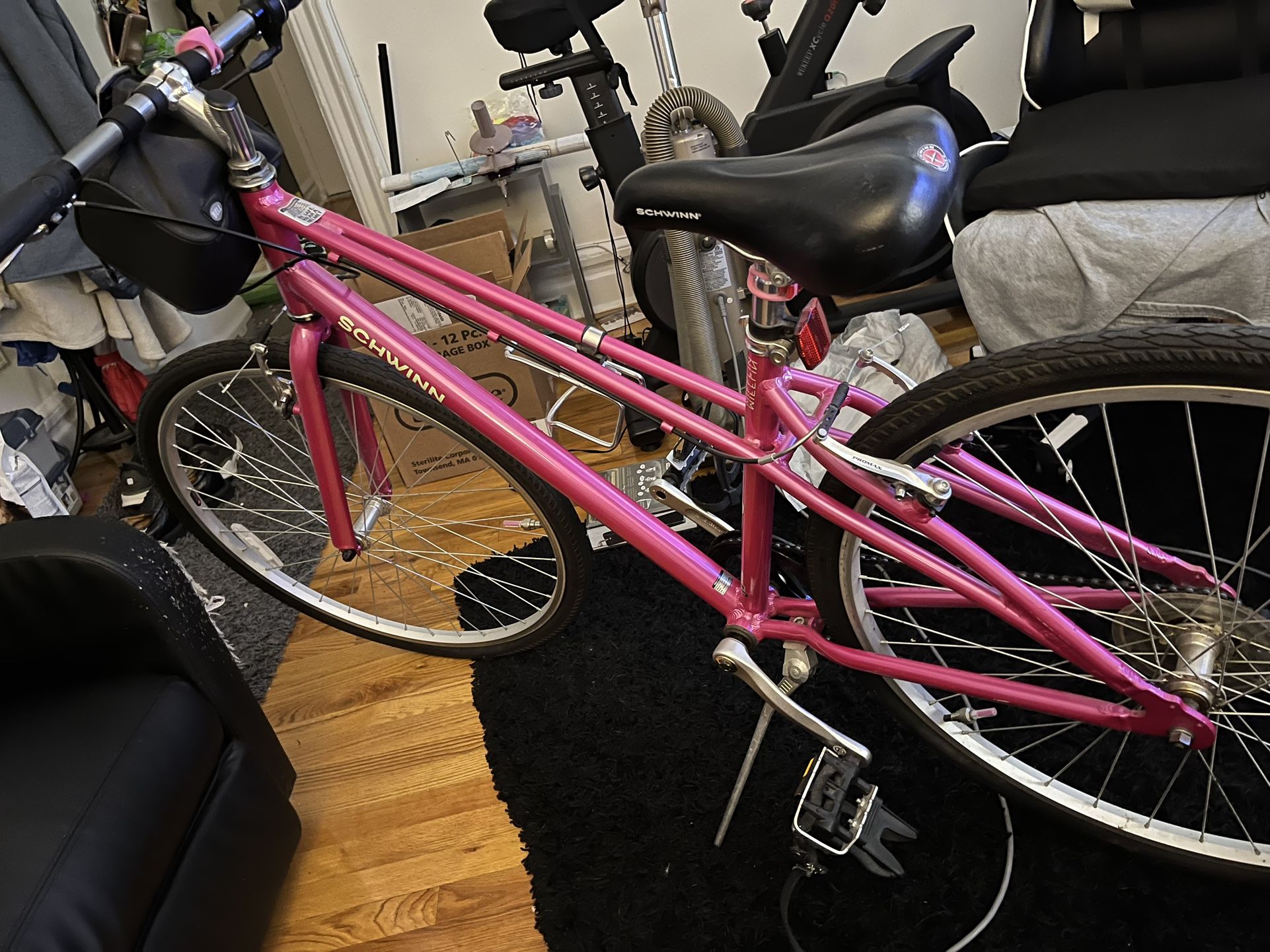 Schwinn Mifflin Pink Hybrid Bike for Sale in New York NY OfferUp