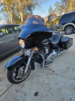 2011 Harley Street glide