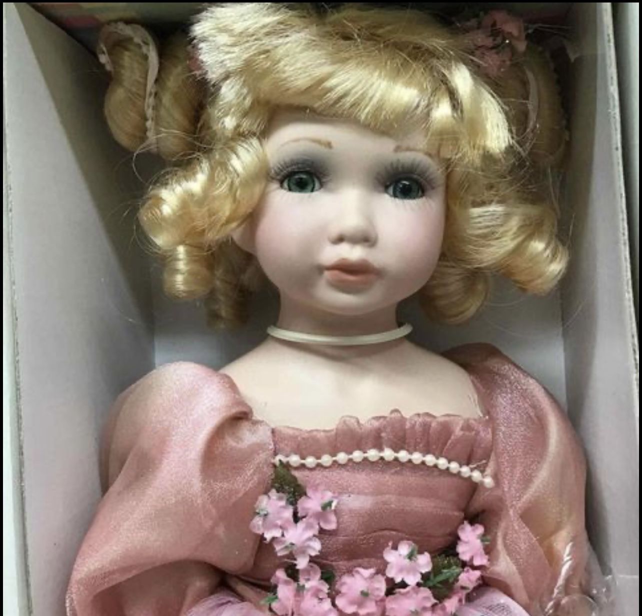 Ashley Cooper Limited Edition Elle Porcelain Doll w/ Teddy Bear In box