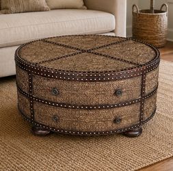 Beautiful 3ft Round Unique Coffee Table