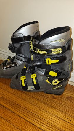 Men ski shoes