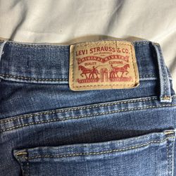 Levi’s Women’s Skinny Jeans 25
