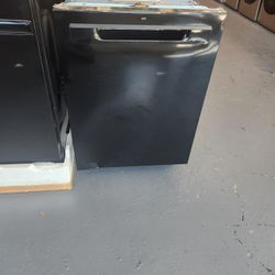 Amazing GE 24 inch Fully Integrated Black Dishwasher GDP630PGRBB
