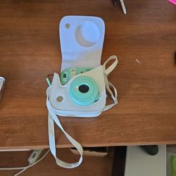 FujiFilm Instax Mini 9 film Camera With Accessories 