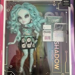 Shadow High Doll Berrie Skies New
