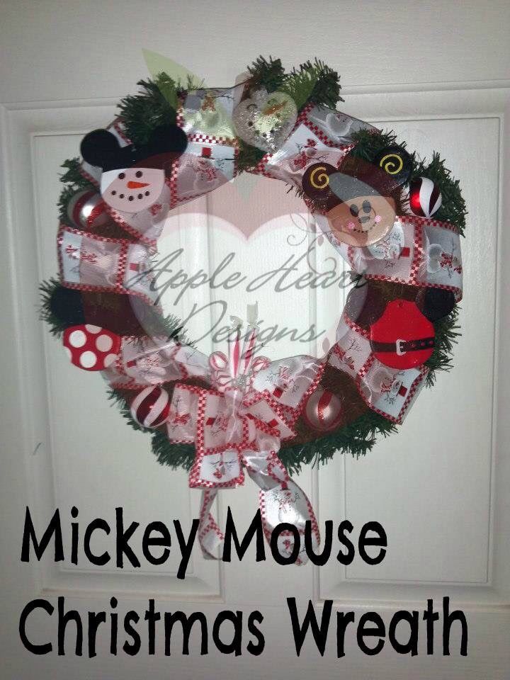 Disney Mickey Mouse Wreath