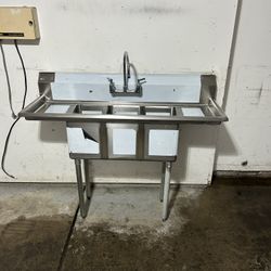 54x20 3 Compartment Stainless Steel Sink