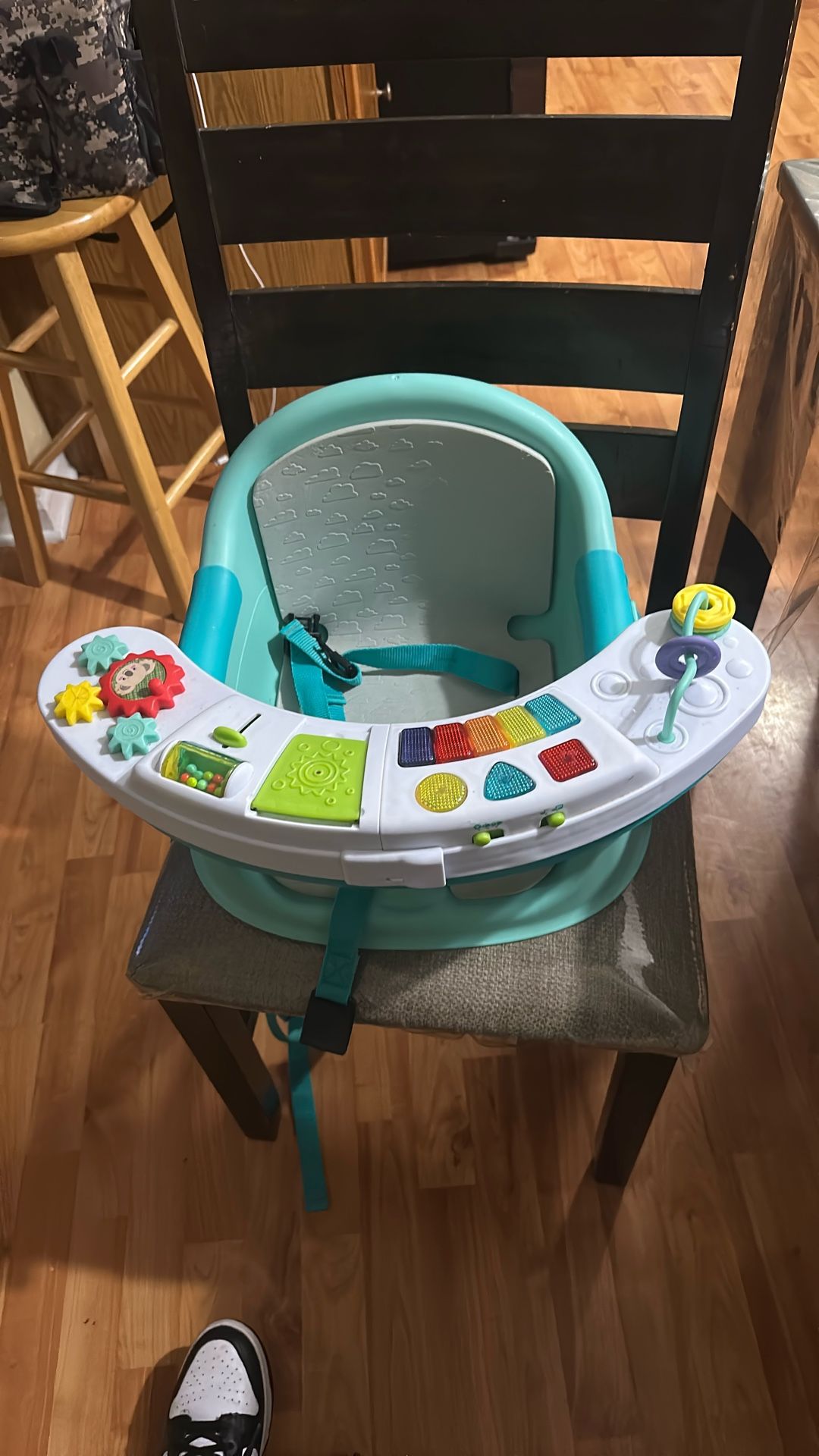 Infinito Booster Seat