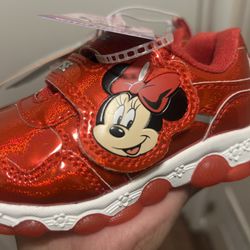 Girls Light Up Shoes Size 7