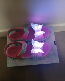 girls sandals Size 3