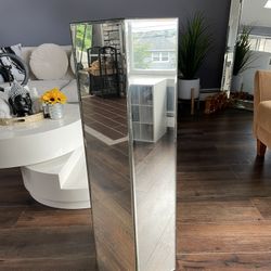 Cylinder  Mirror Stand 