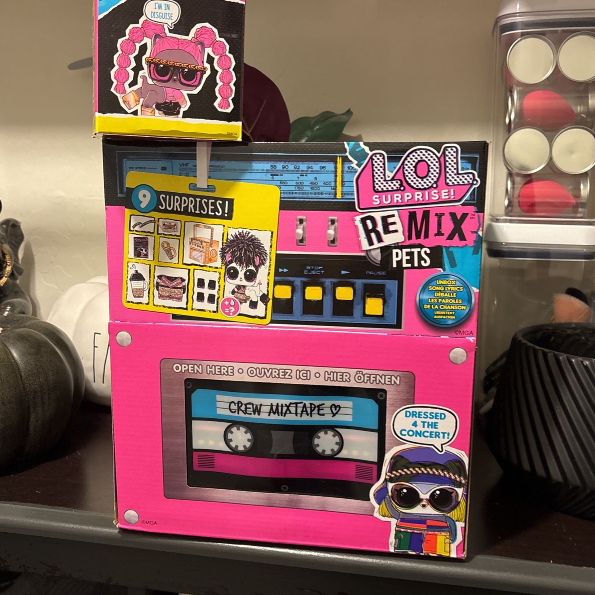 Selling My lol surprise remix pets brand new