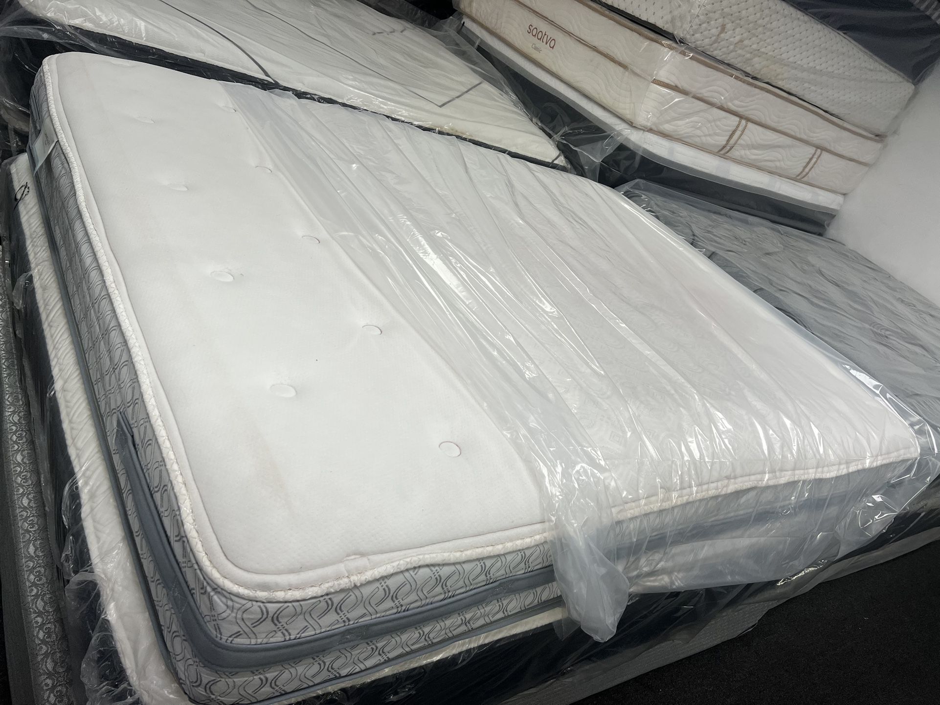 Queen Mattress Set