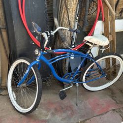 Old school Schwinn beach cruiser