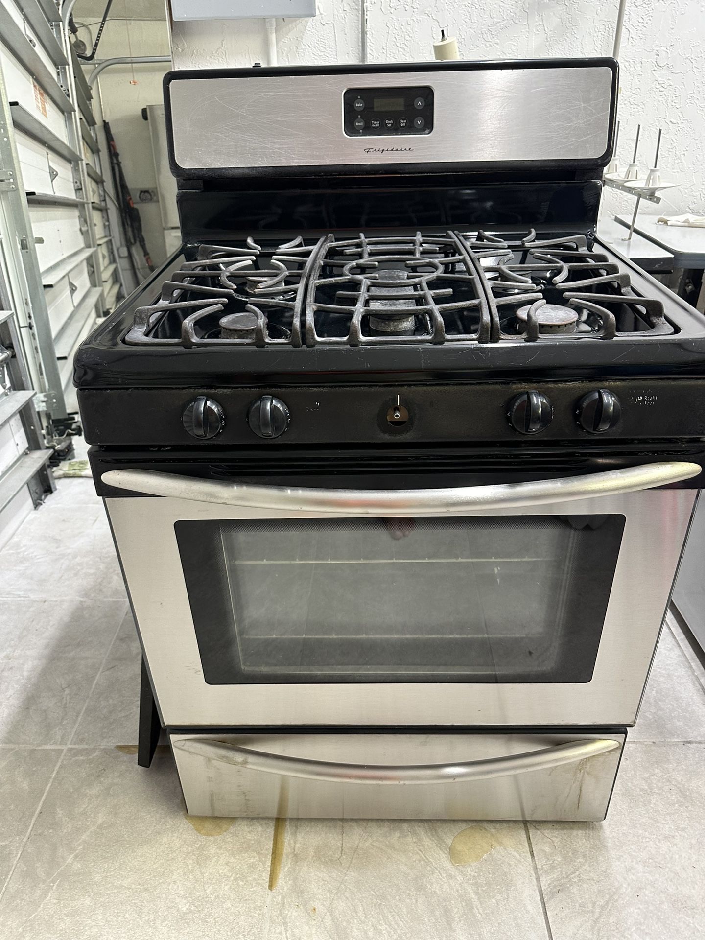 Frigidaire Gas Stove West Kendall Location 