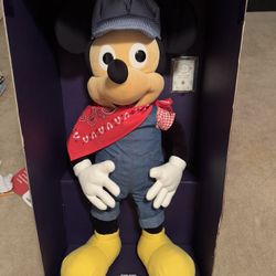 Treasures of the Disney Vault Engineer Mickey, Officially Licensed Kids Toys for Ages 3 Up by Just Play
