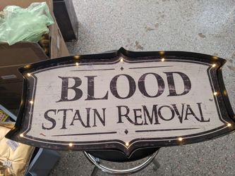 Grandinroad Vampire Sign