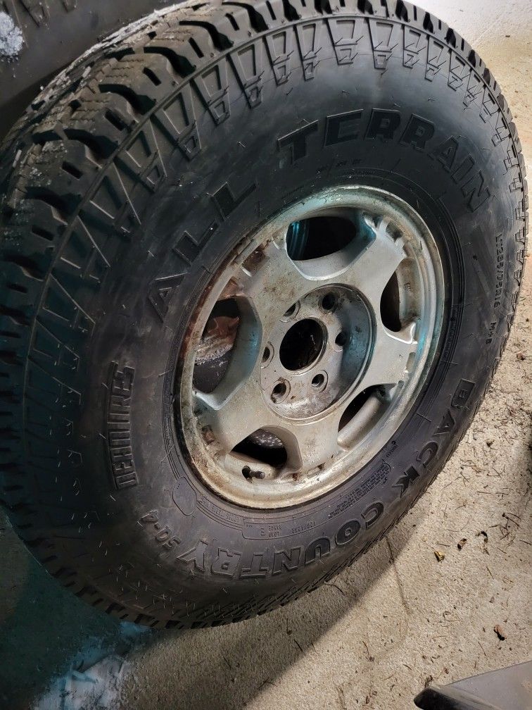 285 75r16 on stock chevy wheels for sale in sumas wa offerup