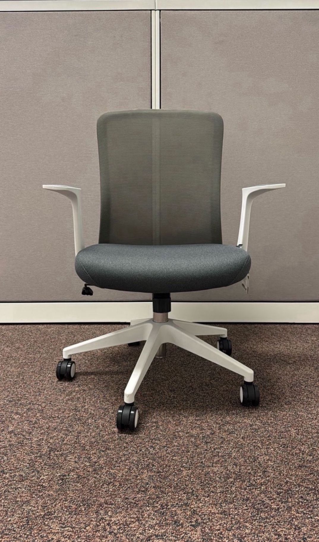 Modern Office Chair | Conference Chair