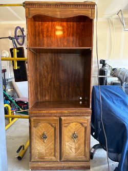 Used Hutch/Bookshelf/Coffeebar