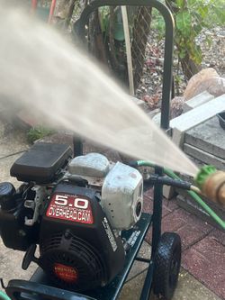 Honda pressure washer pressure cleaner power washer power cleaner 2700 psi / 2.3 gpm works great for  your  business
